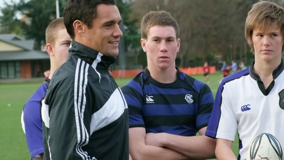 estudar no estrangeiro em escola secundária com academia de rugby