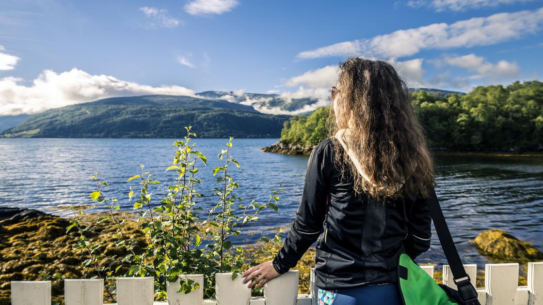 Foto de estudante de intercâmbio de ensino secundário em viagem pela Noruega
